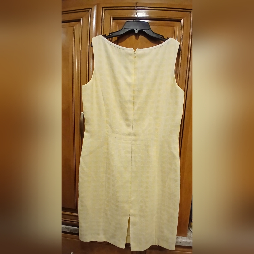 Alex Marie Yellow Sleeveless Dress - Picture 2 of 3